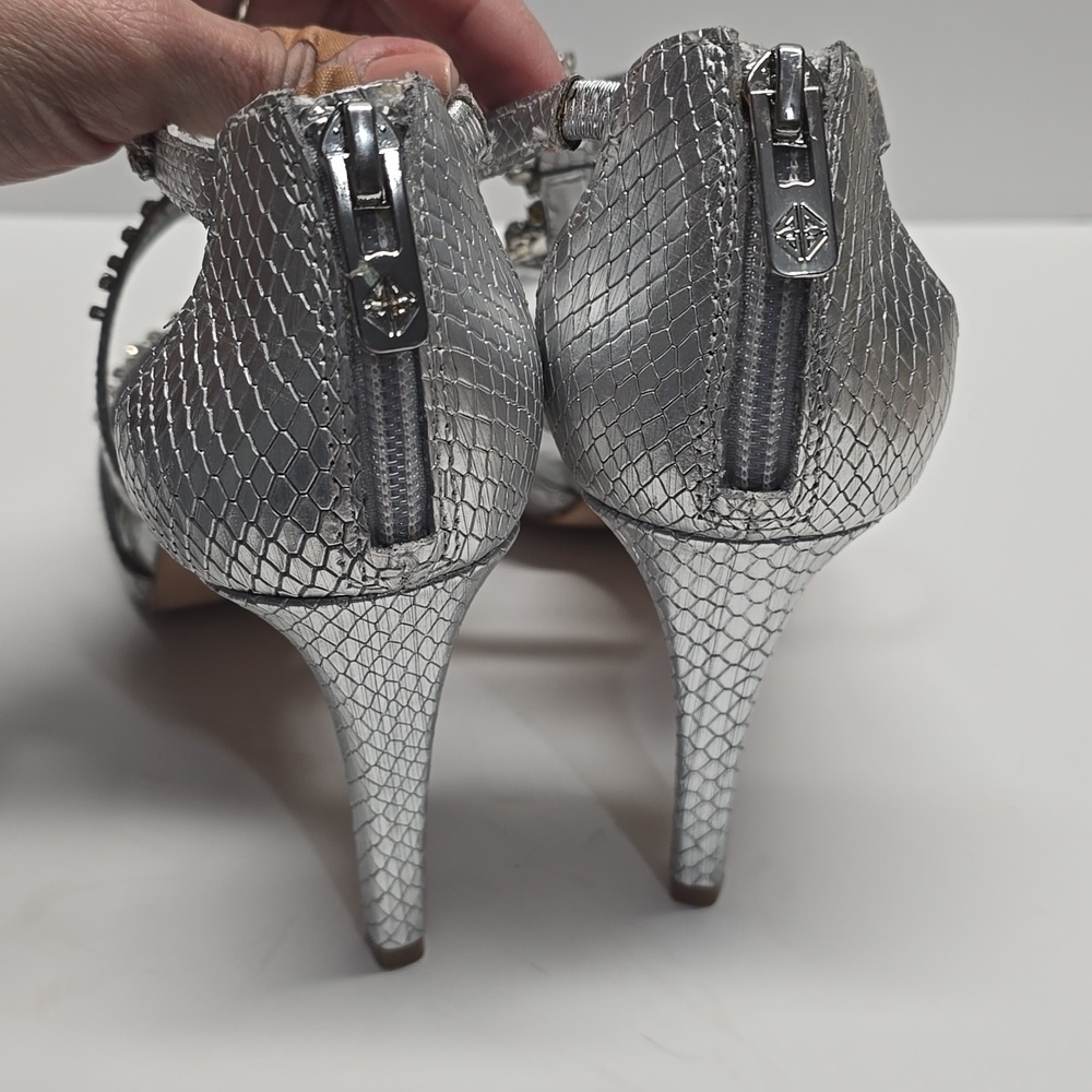 {Antonio Melani} Elegant Silver and Blue Embellished Women's Sandals - Size 8.5 - Picture 7 of 15